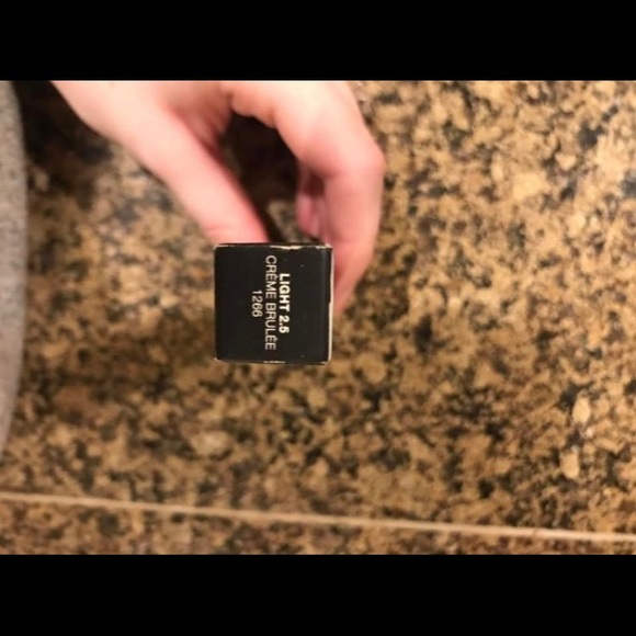 NARS Creamy Concealer - Picture 2 of 2